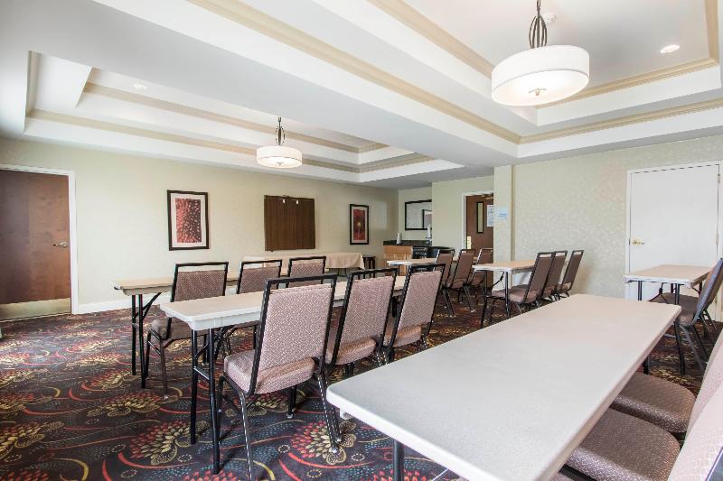 Holiday Inn Express Hotel & Suites Cullman By Ihg