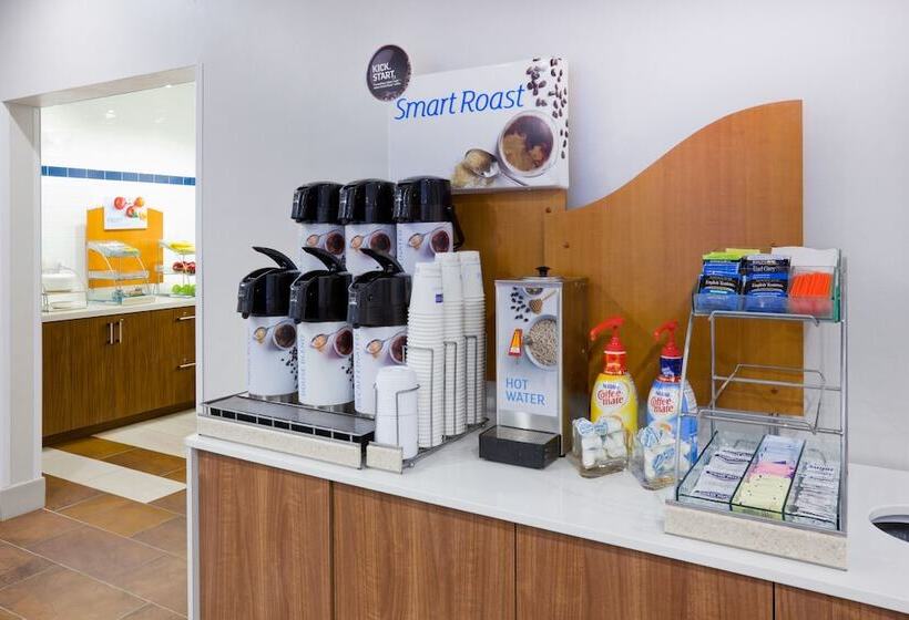 فندق Holiday Inn Express & Suites   Dickinson, An Ihg