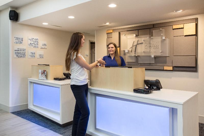 Holiday Inn Express Hotel & Suites Fort Collins, An Ihg