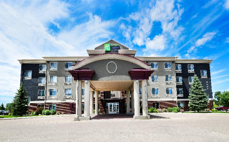 Holiday Inn Express Hotel & Suites Grand Forks, An Ihg