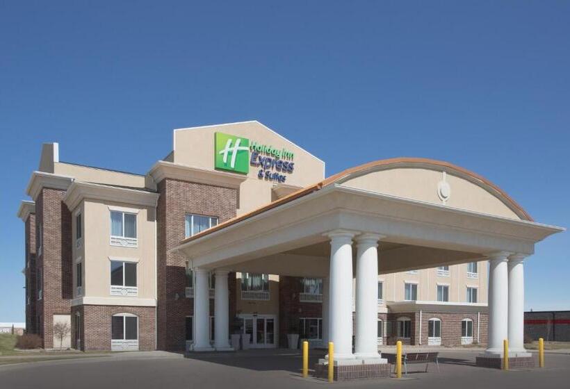 Holiday Inn Express Hotel & Suites Minot South, An Ihg