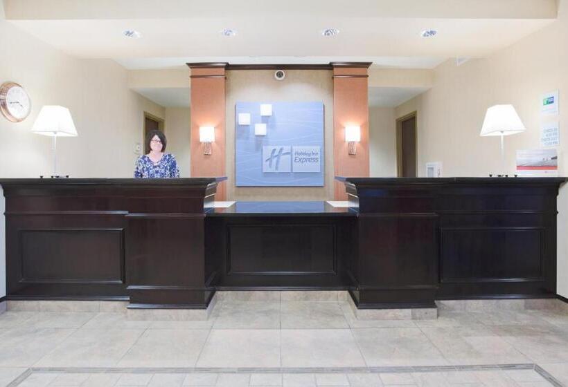 Holiday Inn Express Hotel & Suites Minot South, An Ihg
