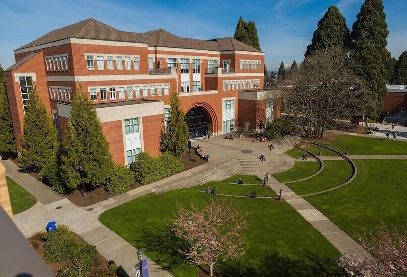 Holiday Inn Express Hotel & Suites Portland Northwest Downtown, An Ihg