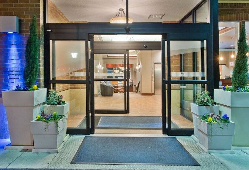 Holiday Inn Express Hotel & Suites Portland Northwest Downtown, An Ihg