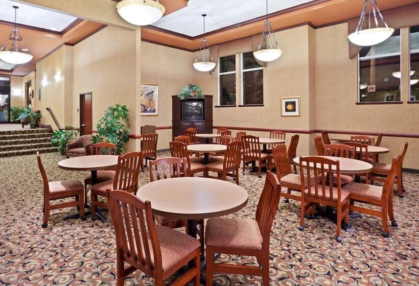 Holiday Inn Express Hotel & Suites Portland Northwest Downtown, An Ihg