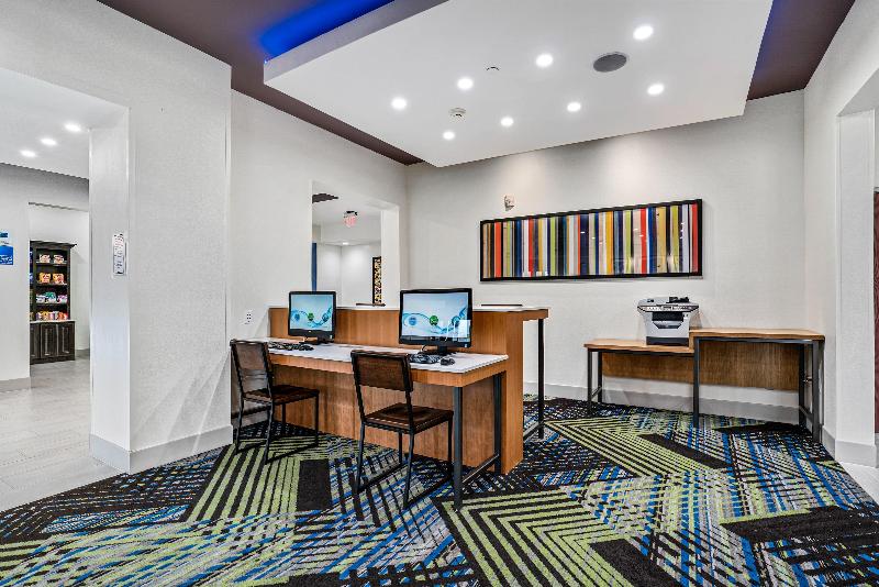 فندق Holiday Inn Express Suites Van Buren Ft Smith Area, An Ihg