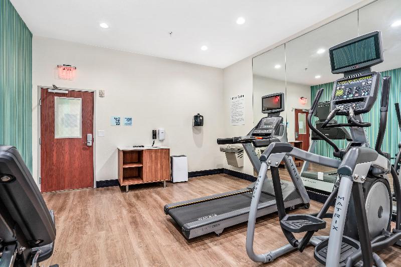 فندق Holiday Inn Express Suites Van Buren Ft Smith Area, An Ihg