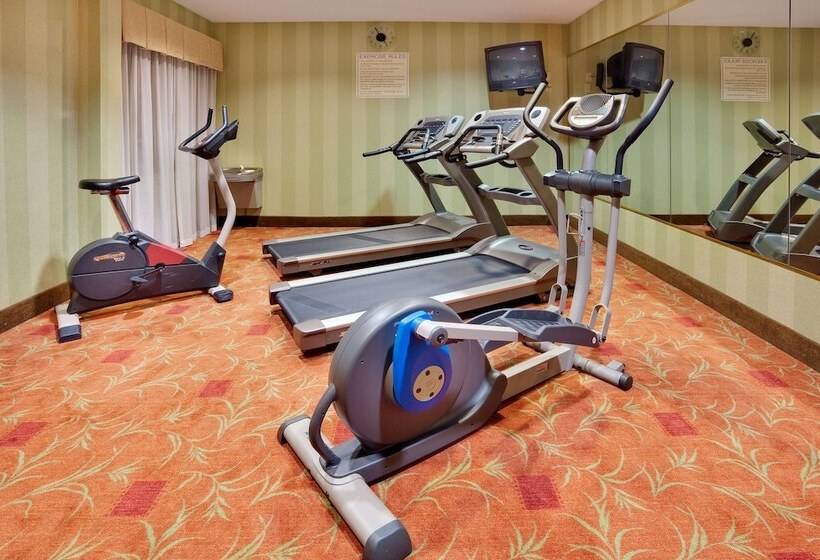 酒店 Holiday Inn Express And Suites   Quakertown, An Ihg