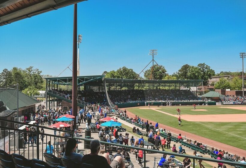 Holiday Inn Express Hotel & Suites Kinston, An Ihg