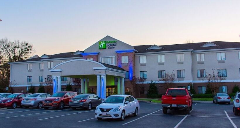 Holiday Inn Express Hotel & Suites Kinston, An Ihg