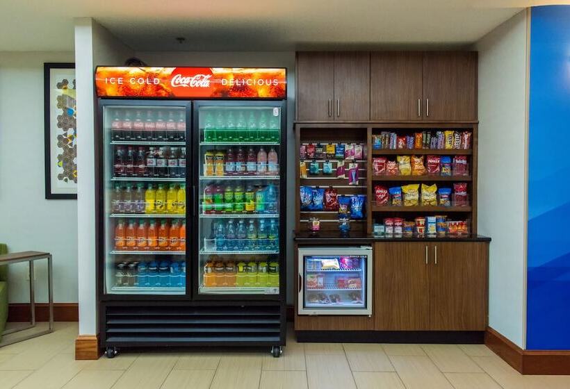 Holiday Inn Express Hotel & Suites Kinston, An Ihg