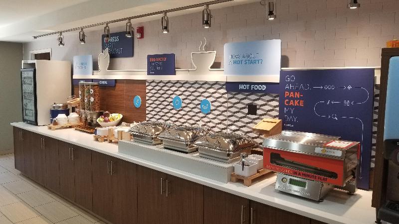 Holiday Inn Express Hotel & Suites Kinston, An Ihg