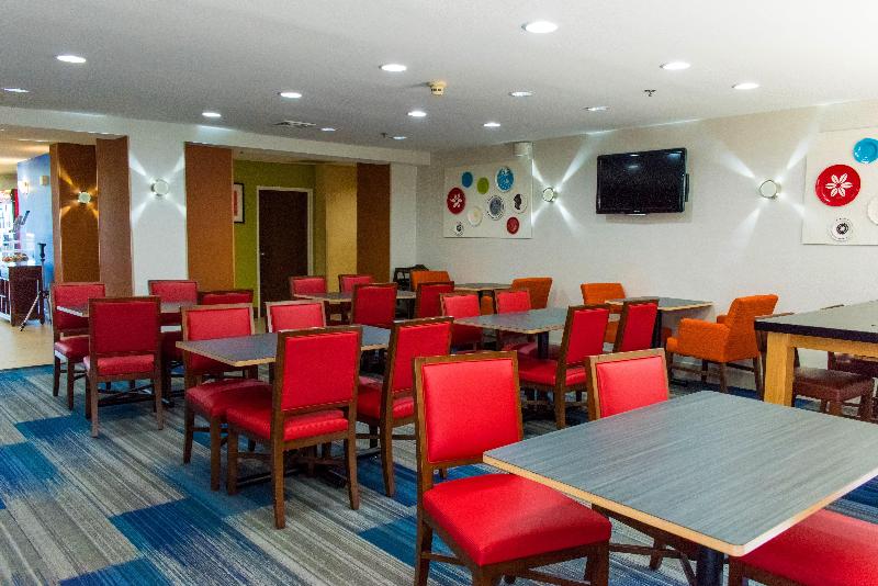 Holiday Inn Express Hotel & Suites Kinston, An Ihg