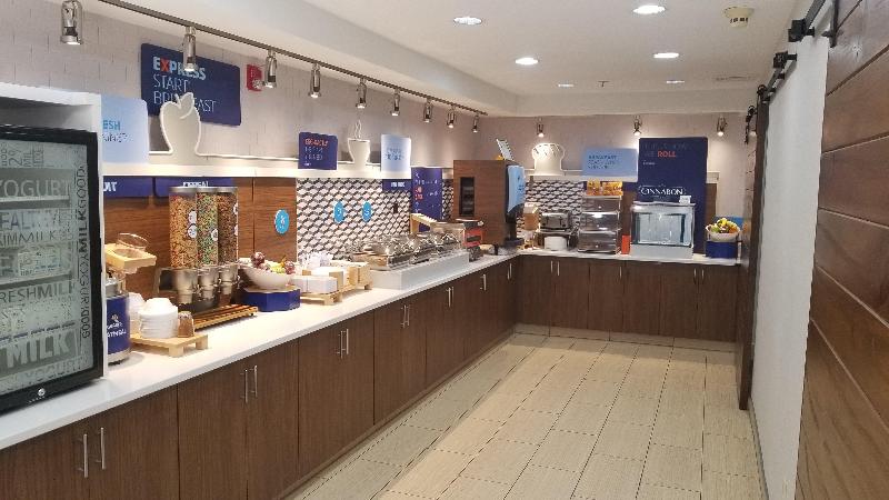 Holiday Inn Express Hotel & Suites Kinston, An Ihg