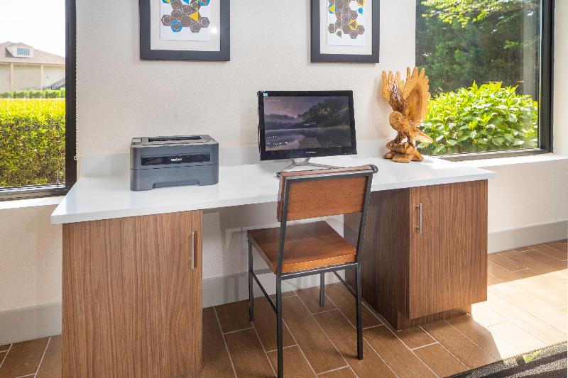 فندق Holiday Inn Express Clayton Southeast Raleigh, An Ihg