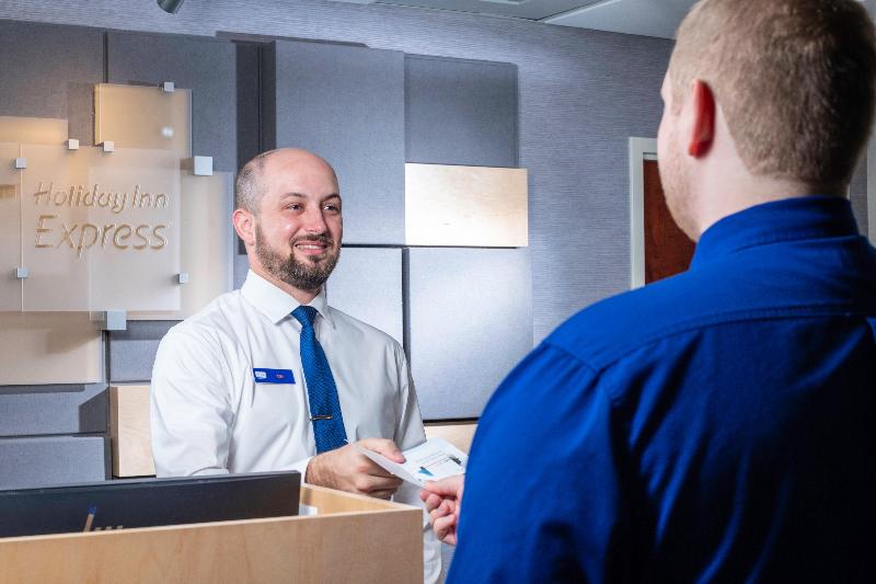 فندق Holiday Inn Express Clayton Southeast Raleigh, An Ihg