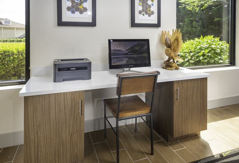 فندق Holiday Inn Express Clayton Southeast Raleigh, An Ihg