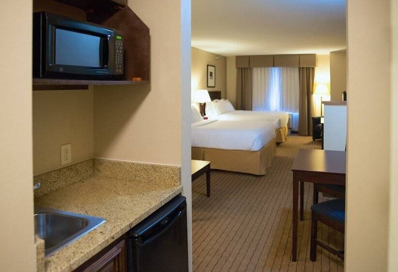 هتل Holiday Inn Express Devils Lake, An Ihg