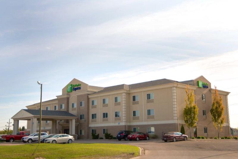 酒店 Holiday Inn Express Devils Lake, An Ihg