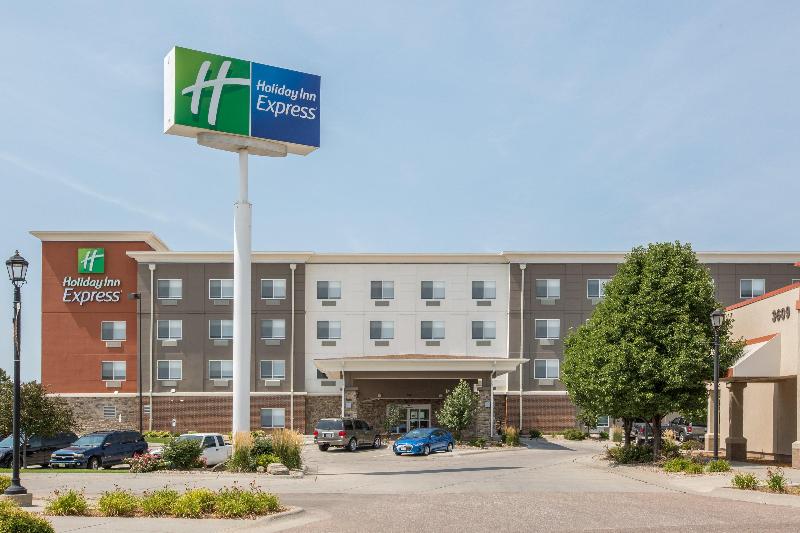 Отель Holiday Inn Express Hastings, An Ihg
