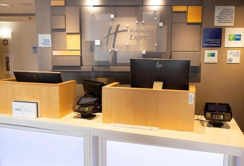 فندق Holiday Inn Express Oneill By Ihg