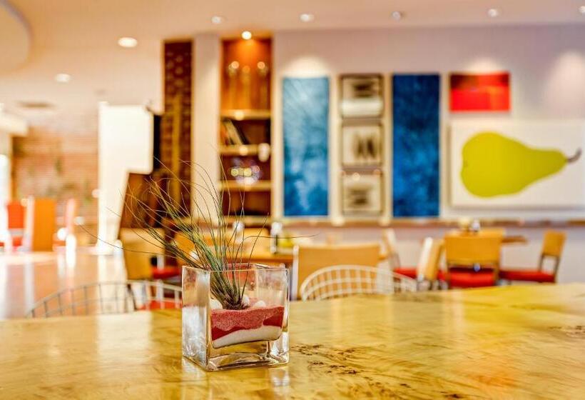 Hotel Indigo Columbus Architectural Center, An Ihg