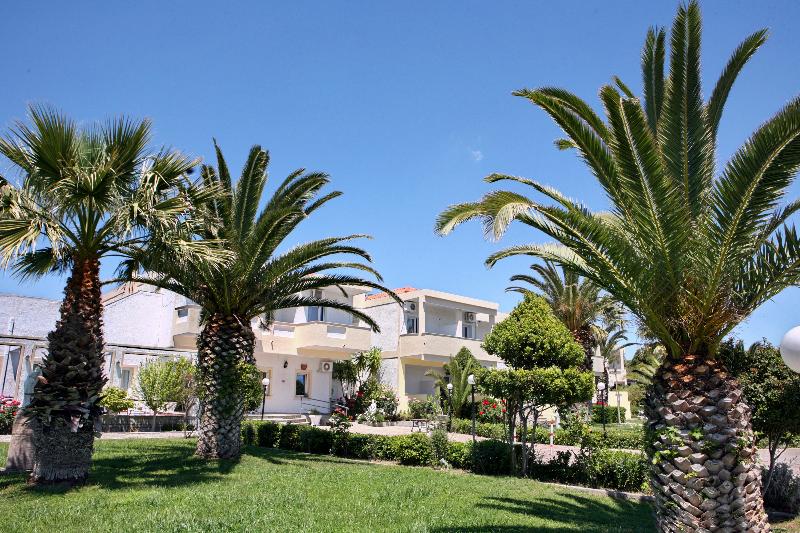 Отель Kalloni Bay