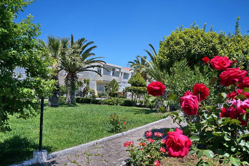 Отель Kalloni Bay