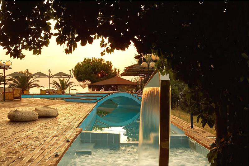 فندق Kamari Beach