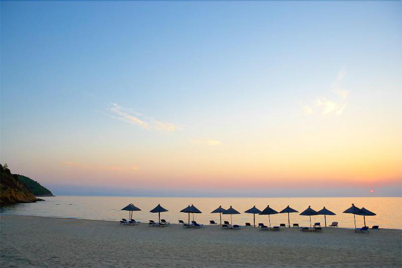 فندق Kamari Beach