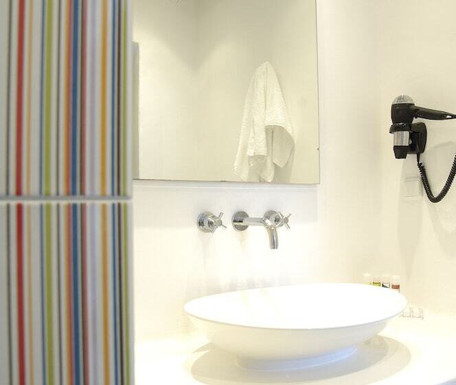 酒店 Kapetan Tasos Suites