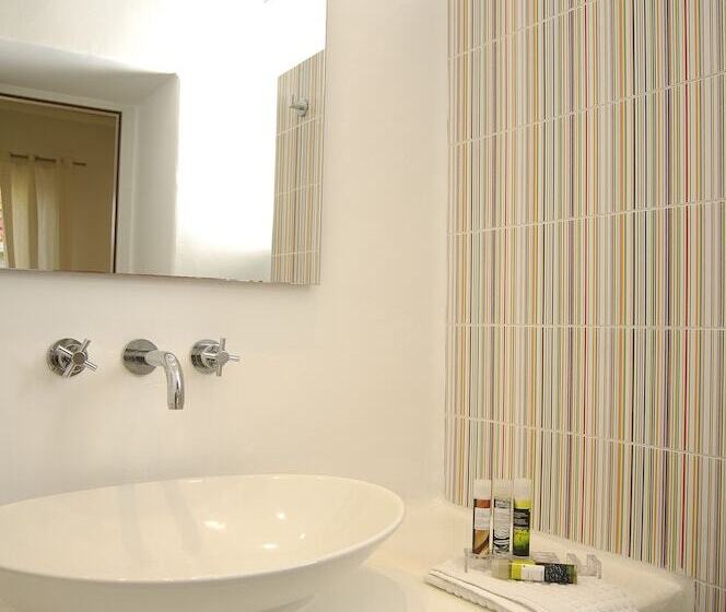 酒店 Kapetan Tasos Suites