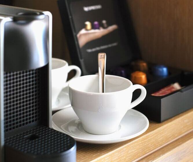 בית מלון כפרי Karalis City