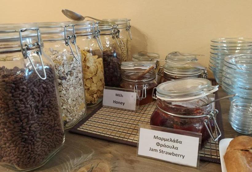 בית מלון כפרי Karavos