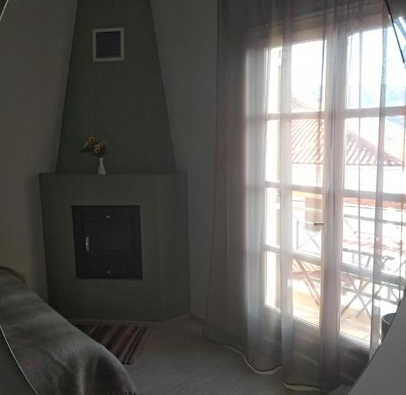 בית מלון כפרי Karavos