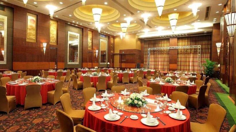 호텔 Kunshan Newport