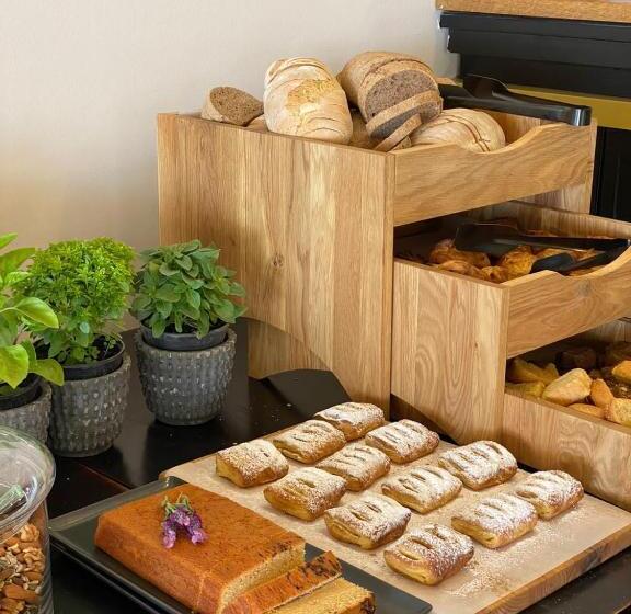 בית מלון כפרי Kyparissia Beach