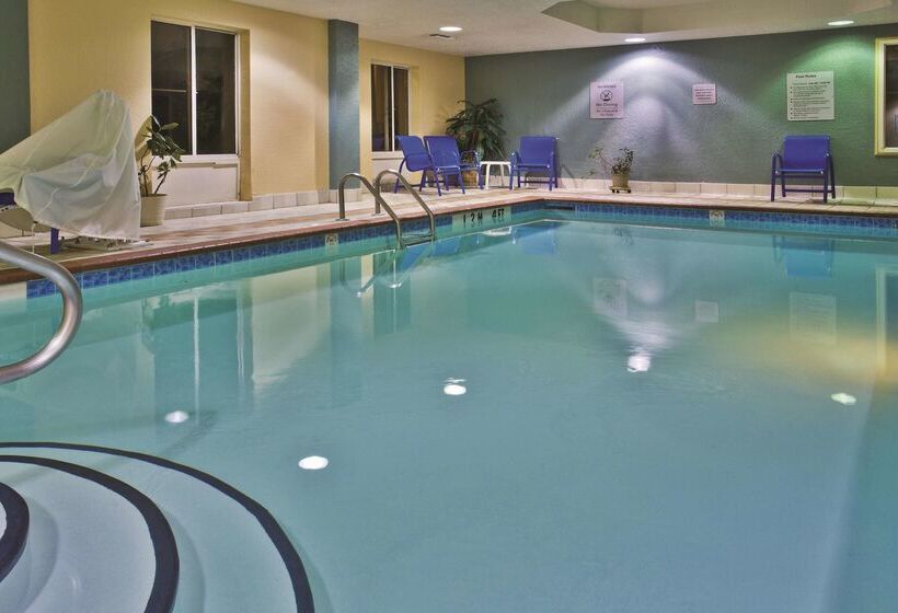 酒店 La Quinta Inn & Suites By Wyndham Hot Springs