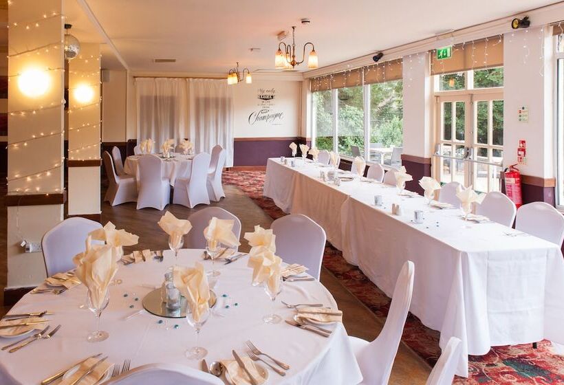 هتل Owl, Hambleton By Marston S Inns