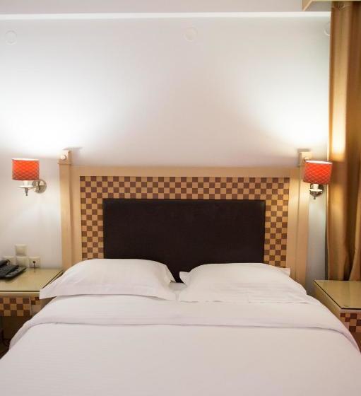 בית מלון כפרי Premier Agrinio Heart