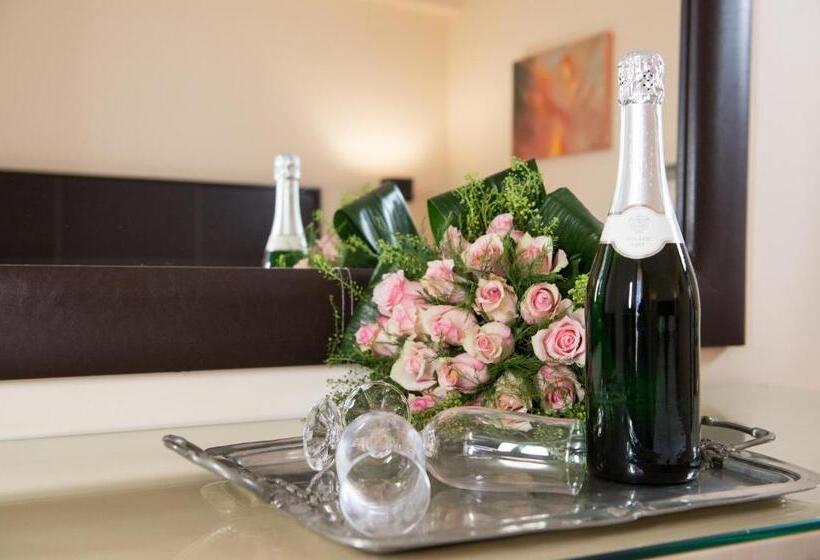 ホテル Premier Agrinio Heart