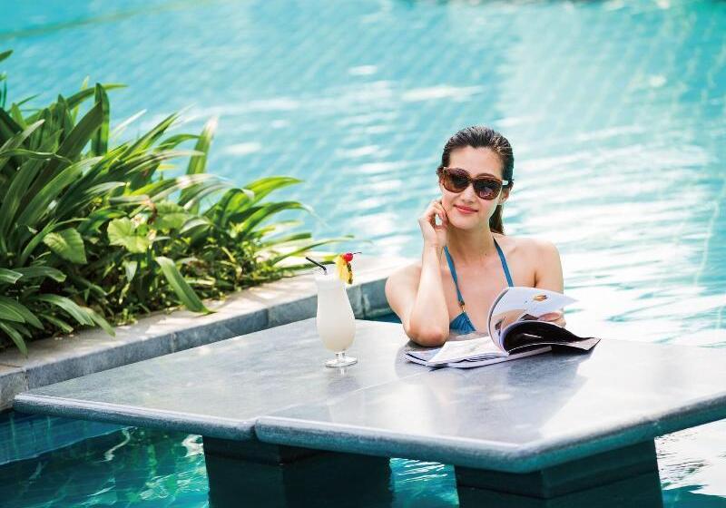 هتل Renaissance Sanya Haitang Bay Resort