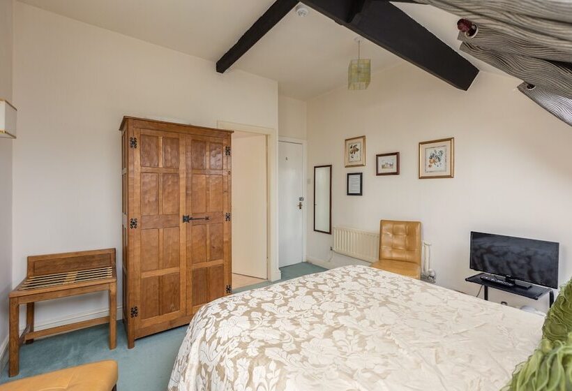 בית מלון כפרי Crossways