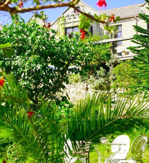 ホテル The Grange B&b