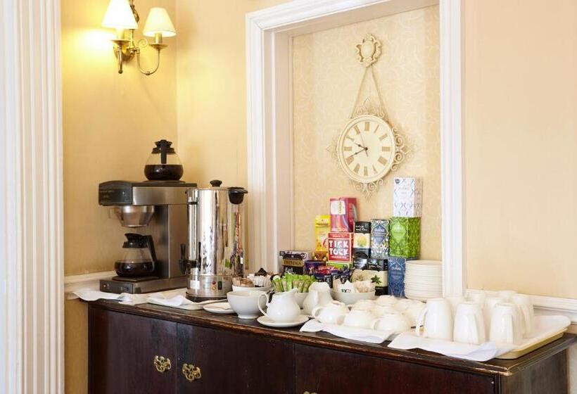 ホテル The Grange B&b