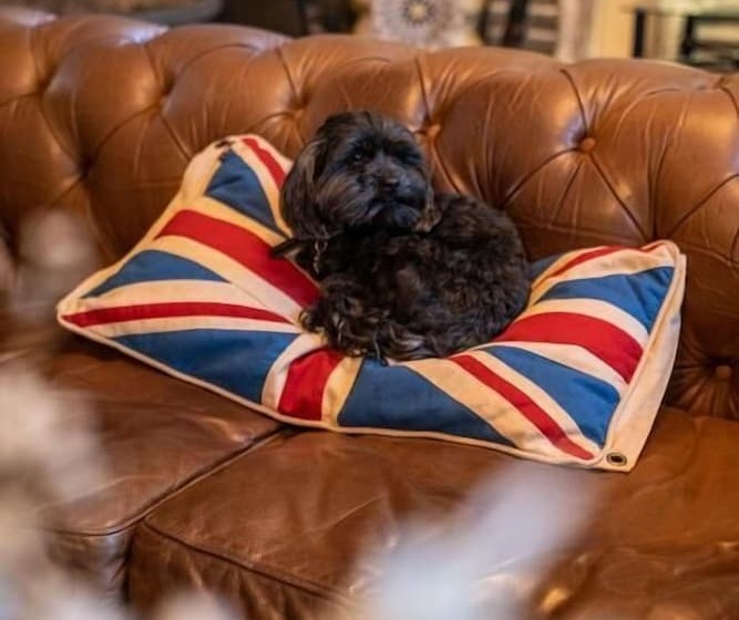 호텔 The Old Deanery   Restaurant With Rooms