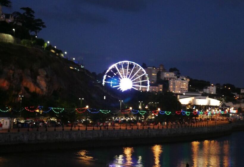 בית מלון כפרי The Trouville