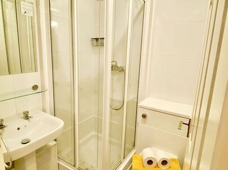 בית מלון כפרי The Trouville