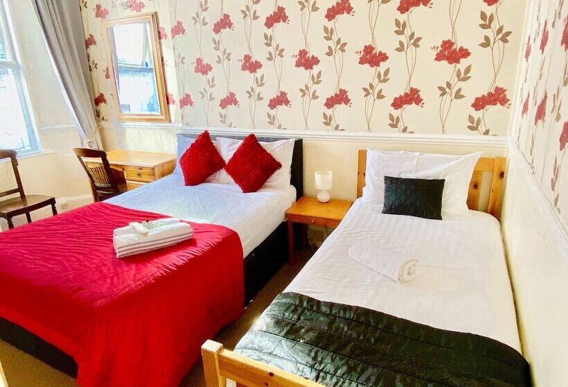 בית מלון כפרי The Trouville