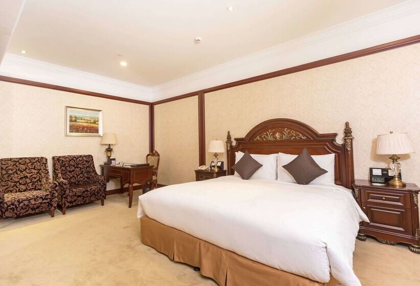 Hotel Wyndham Shanghai Hongqiao Near Necc